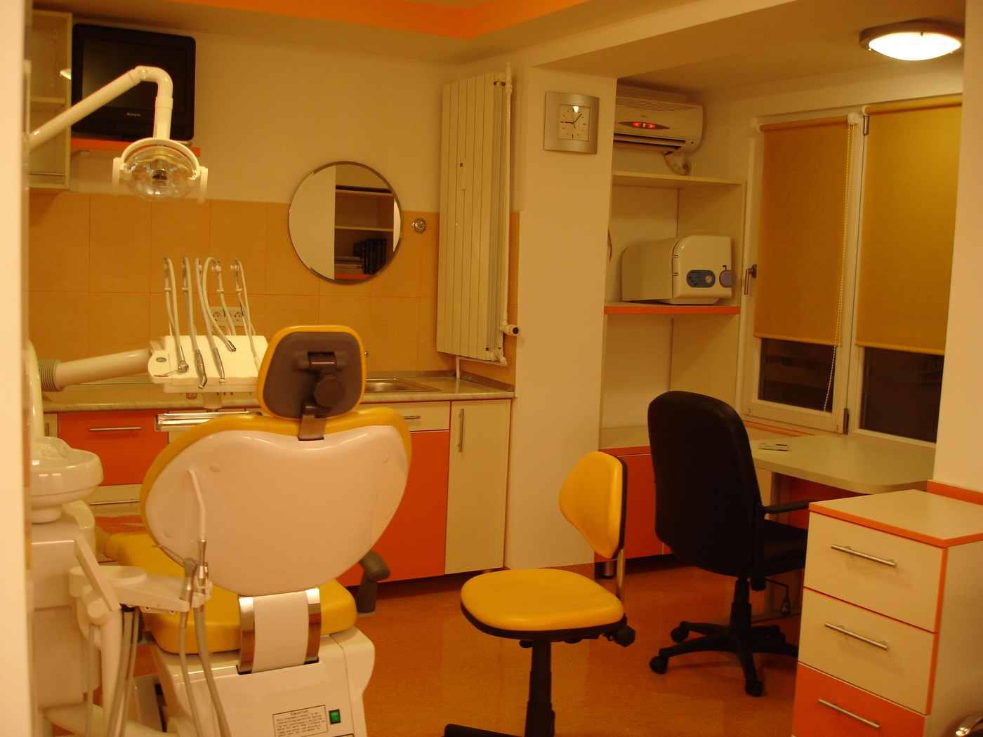 Amenajare interioara cabinet stomatologic, Plaza Mediclinic, Bucuresti-01